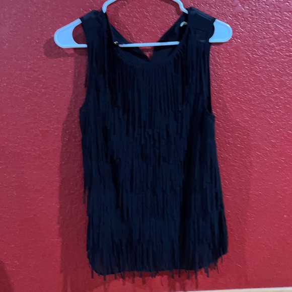 Black top - Picture 1 of 1